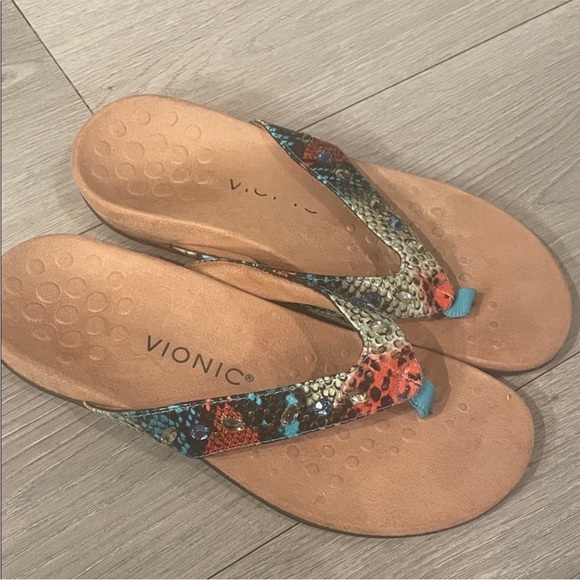 Vionic Women's Snakeskin Pattern Sandals - Picture 4 of 6